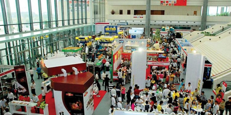 Mặt bằng triển lãm vẫn khan hiếm dù sinh lợi tốt
