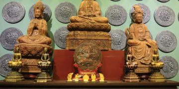 Phục dựng vàng son