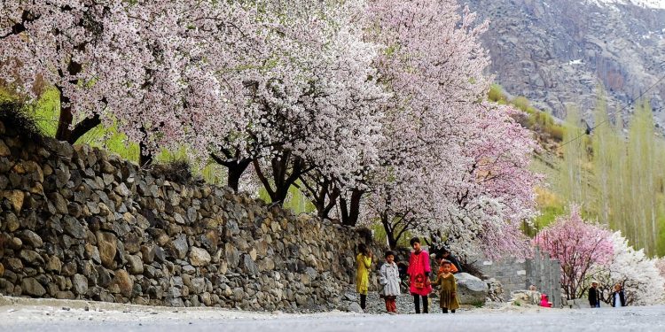 Phong cảnh ngoạn mục ở vùng núi Bắc Pakistan