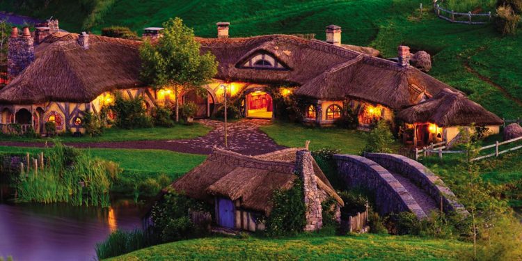 Thiên nhiên lạ kỳ và đời sống thổ dân ở thành phố du lịch Rotorua