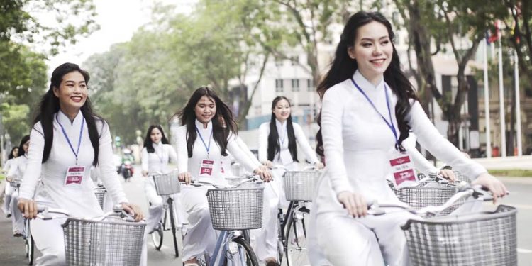 Vấn đề đạo đức - Ai… xấu xí?