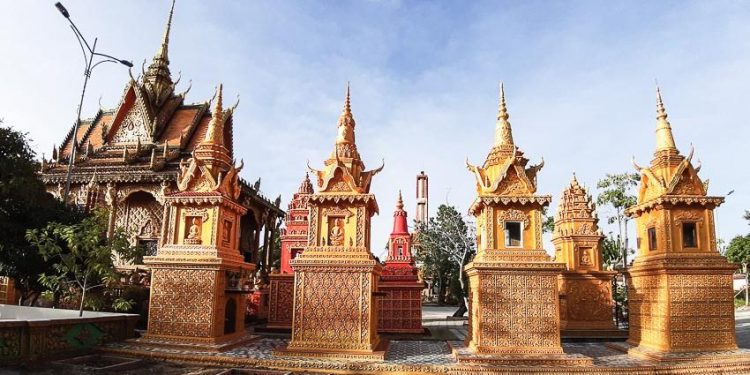 Đến Cà Mau viếng chùa Monivongsa Bopharam - 1