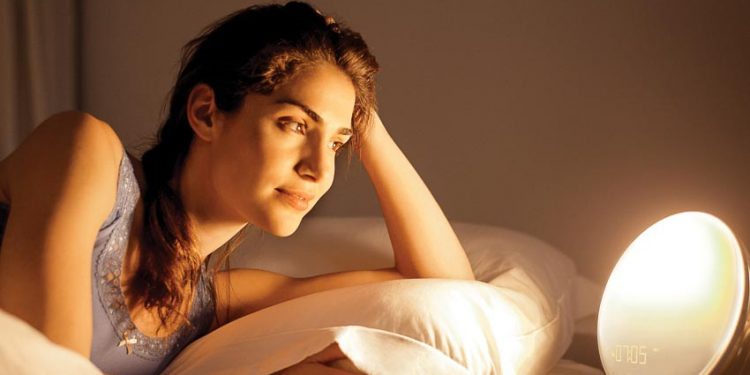 Thức giấc với đồng hồ báo thức điện tử - 2