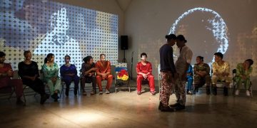 Tác phẩm video art Chạm tới biển vào Bảo tàng Mỹ thuật Huế - 3