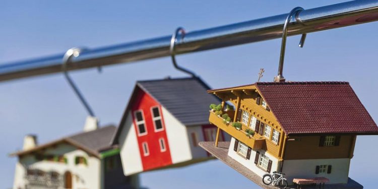 Khó như… đi mua nhà