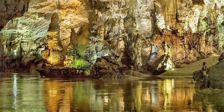 Tạp chí du lịch hàng đầu thế giới bình chọn Phong Nha - Kẻ Bàng là nơi trải nghiệm hàng đầu tại Việt Nam