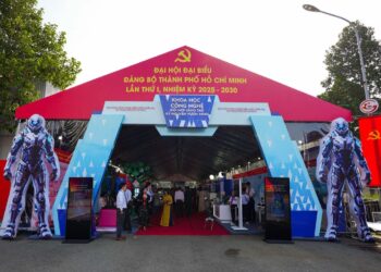 Độc đáo các sản phẩm công nghệ triển lãm tại Đại hội Đảng bộ TP.HCM lần I