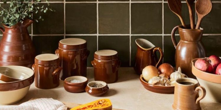 Những dụng cụ bàn ăn và đồ dùng nhà bếp nổi tiếng của Pháp - 1