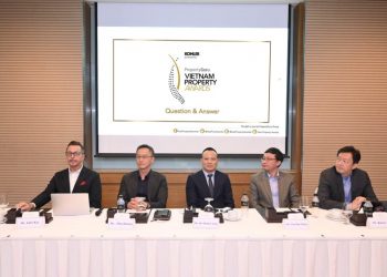 Ngày 31/3, Giải thưởng Bất động sản Việt Nam PropertyGuru (PropertyGuru Vietnam Property Awards) lần thứ 8 đã chính thức khởi động. Trong bối cảnh niềm tin của người tiêu dùng đang trỗi dậy mạnh mẽ, Giải thưởng Bất động sản (BĐS) Việt Nam PropertyGuru 2022 bắt đầu nhận đề cử cho các dự án, thành tựu và sáng kiến mới nhất của các nhà phát triển ở Việt Nam. - 1