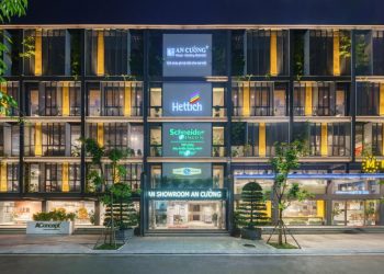 Giữa cơn bão của ngành gỗ một doanh nghiệp trong ngành vẫn sống khỏe - 1