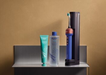 Kem đánh răng và nước súc miệng Dyson