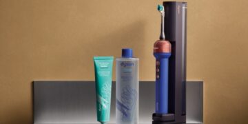 Kem đánh răng và nước súc miệng Dyson