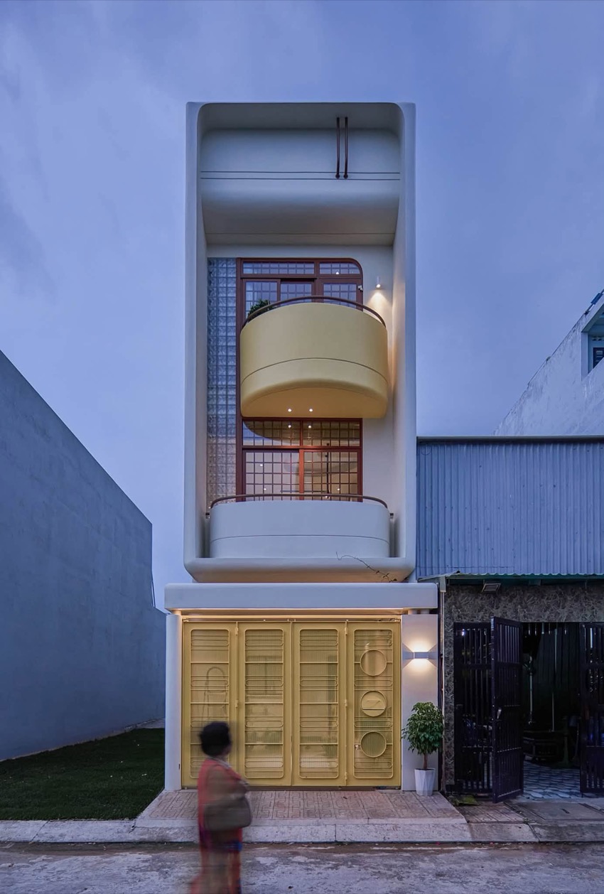Mặt tiền nhà chị Châu vào buổi tối