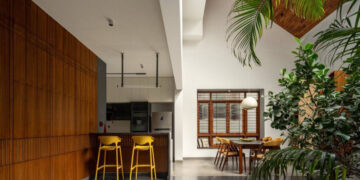 Ngôi nhà 223 m² chọn để trống thay vì chia phòng