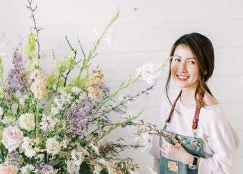 Nhà thiết kế Hoàng Thùy Linh chia sẻ đam mê nghệ thuật hoa và cân bằng cuộc sống