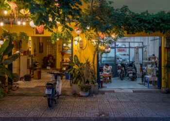 Vẻ đẹp vượt thời gian giữa lòng Chợ Lớn - 17