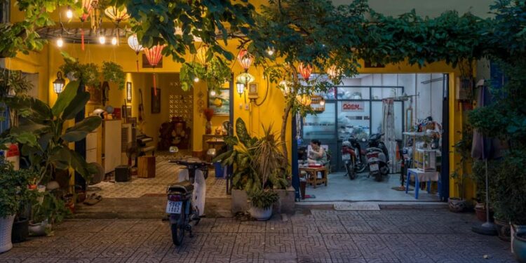 Vẻ đẹp vượt thời gian giữa lòng Chợ Lớn - 17