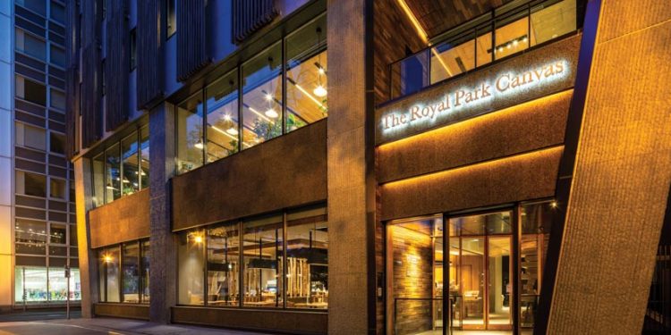 Một thiết kế 'lai' giữa bê tông và gỗ - 9