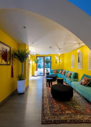 D GALLERY: Bước qua cánh cửa của nghệ thuật - 12