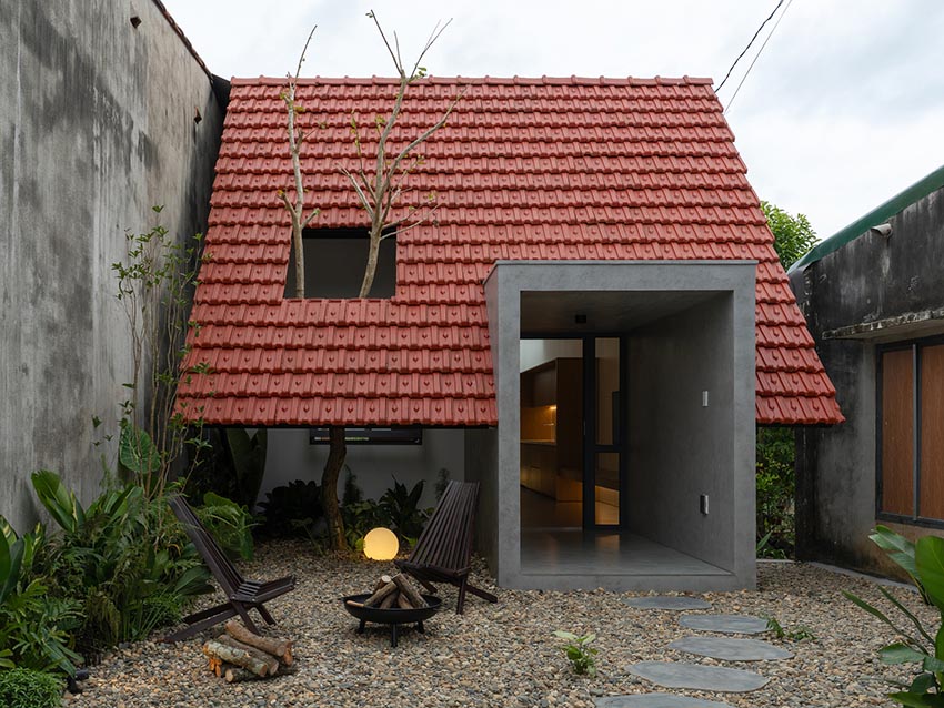 Nam Da House: ngôi nhà bị che mặt tiền tự mở một khoảng trời - 2
