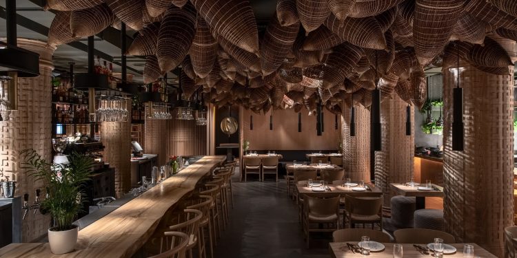 Một thiết kế nhà hàng-bar với chủ điểm độc đáo “vị và không vị” ở Ukraine