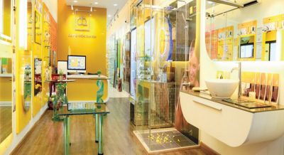 DQ khai trương showroom nội thất kính mới và ra mắt gương Đức đèn LED