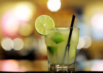 10 loại cocktail đơn giản giải nhiệt mùa hè mà bạn có thể tự làm-9