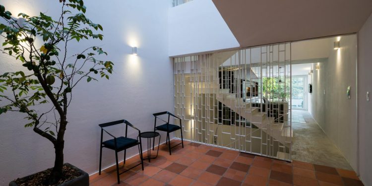 ZAKK & MB'S House: Cải tạo mang ánh sáng tự nhiên vào nhà -38