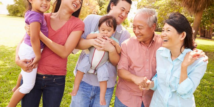 Cách sống của cha mẹ ảnh hưởng đến con cái như thế nào?-4