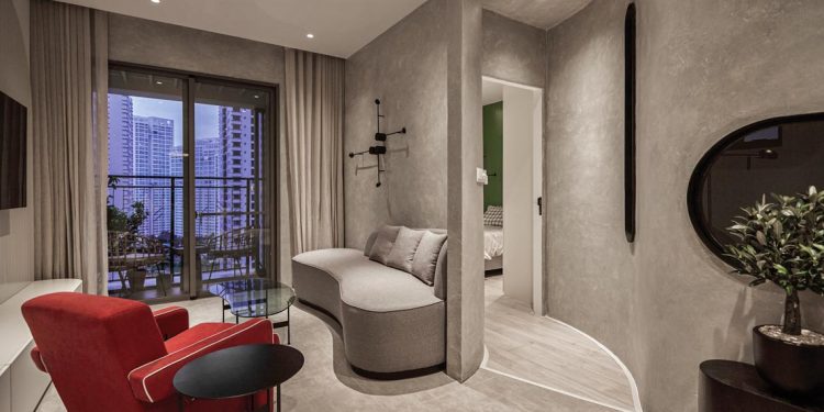 Qua những ô cửa -3