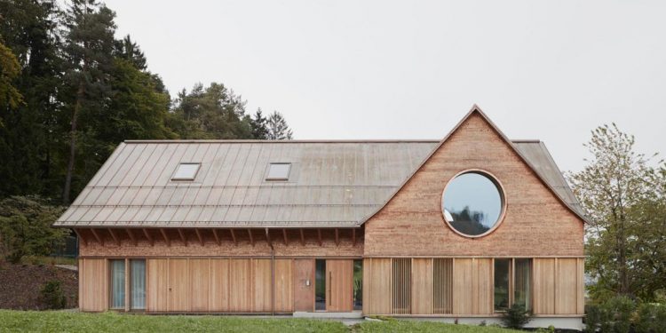 Ngôi nhà có ba "con mắt"-10