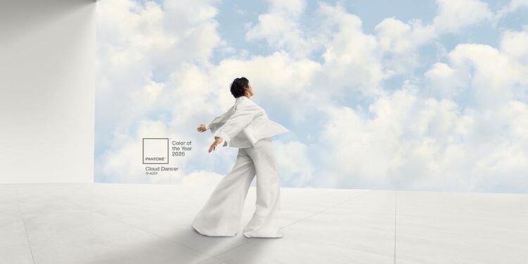 Pantone 2026 Cloud Dancer & sắc nâu lên ngôi - 4