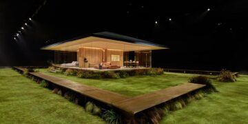 Khi sàn diễn Louis Vuitton trở thành tuyên ngôn về lối sống