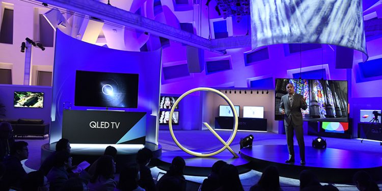 [CES19] Samsung giới thiệu tính năng truy cập từ xa, kiểm soát các thiết bị thông minh bằng Smart TV