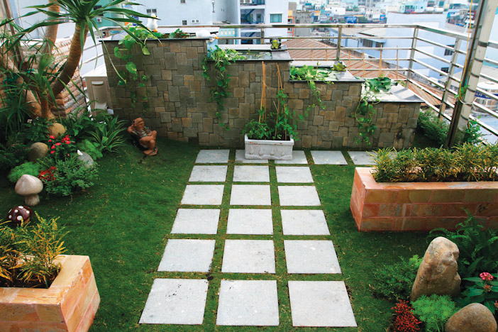 Cách hướng dẫn làm sân vườn sân thượng - Vườn trên mái nhà phố