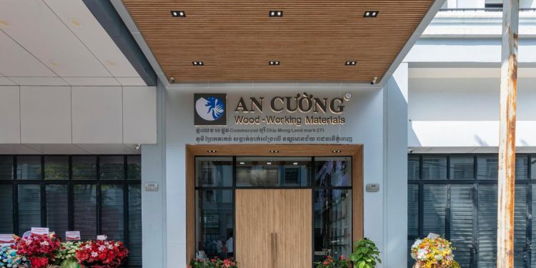 Showroom đầu tiên của An Cường tại thủ đô Phnom Penh, Campuchia - 2