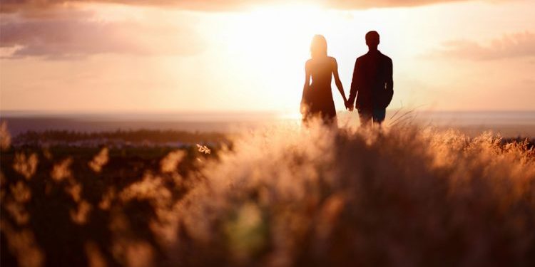 Hạnh phúc hơn nhờ vợ chồng hẹn hò