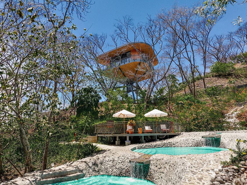 Các pod nghỉ dưỡng lơ lửng giữa rừng nhiệt đới tại Suitree Experience Hotel do Studio Saxe thiết kế ở Costa Rica - 16