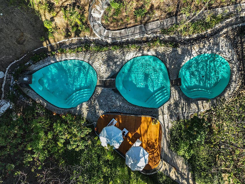 Các pod nghỉ dưỡng lơ lửng giữa rừng nhiệt đới tại Suitree Experience Hotel do Studio Saxe thiết kế ở Costa Rica - 2