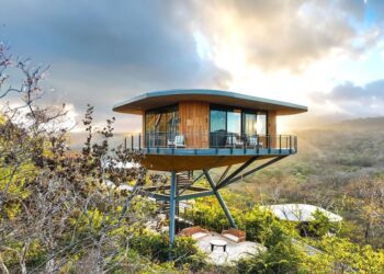 Các pod nghỉ dưỡng lơ lửng giữa rừng nhiệt đới tại Suitree Experience Hotel do Studio Saxe thiết kế ở Costa Rica - 5
