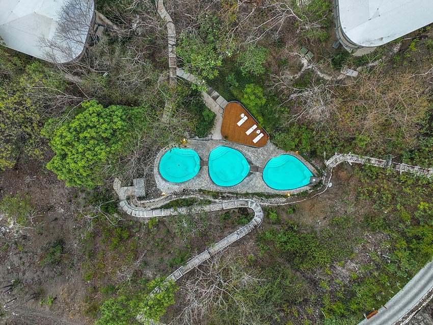 Các pod nghỉ dưỡng lơ lửng giữa rừng nhiệt đới tại Suitree Experience Hotel do Studio Saxe thiết kế ở Costa Rica - 7