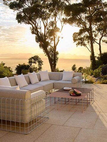 SuperRational sofa modular ngoài trời trong không gian sống mở hiện đại - 2