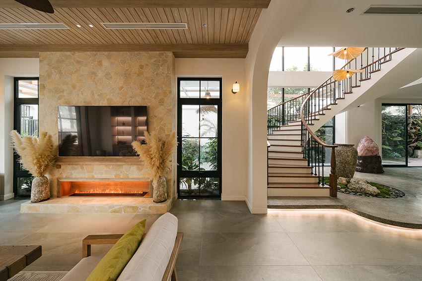 Biệt thự The Inner Calm Villa với thiết kế hiện đại mộc mạc, không gian mở, vườn xanh và ánh sáng tự nhiên tạo trải nghiệm sống chậm - 8