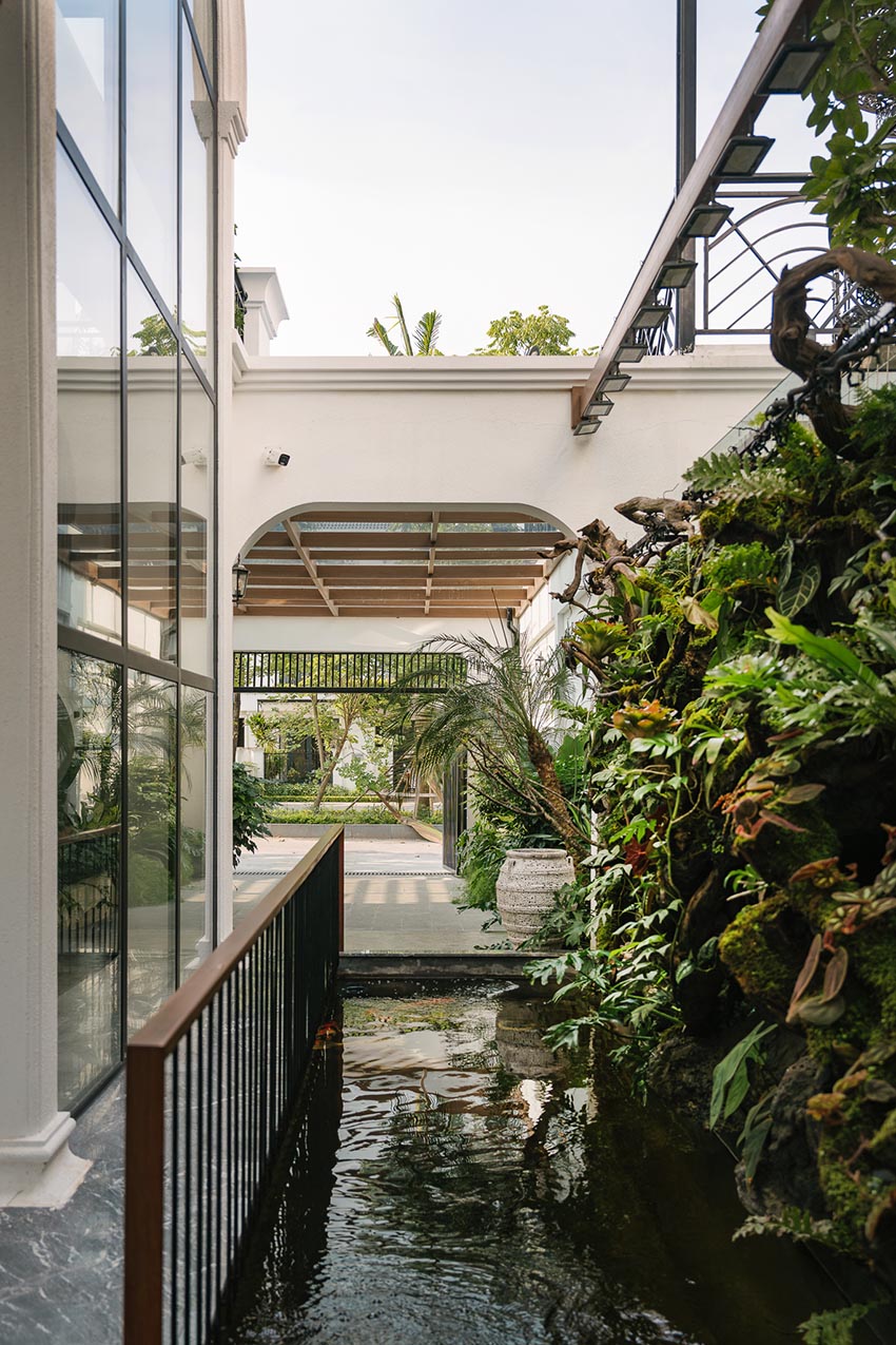 Biệt thự The Inner Calm Villa với thiết kế hiện đại mộc mạc, không gian mở, vườn xanh và ánh sáng tự nhiên tạo trải nghiệm sống chậm - 19