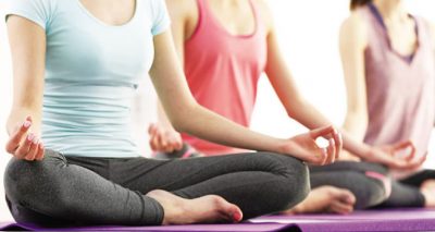 Cân bằng cơ thể và tinh thần với lớp yoga